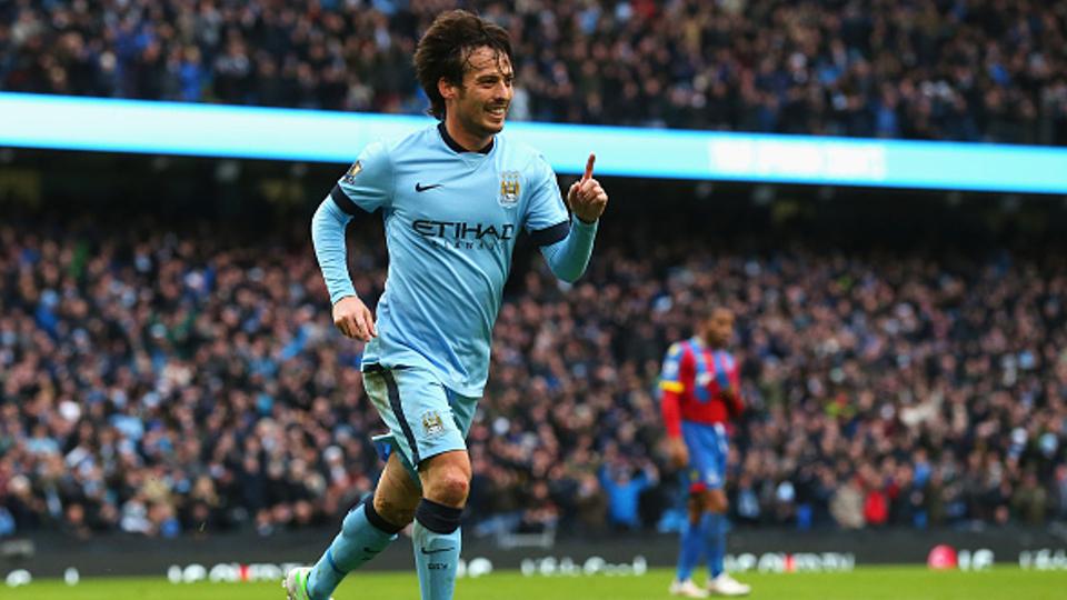 David Silva saat merayakan gol. - INDOSPORT